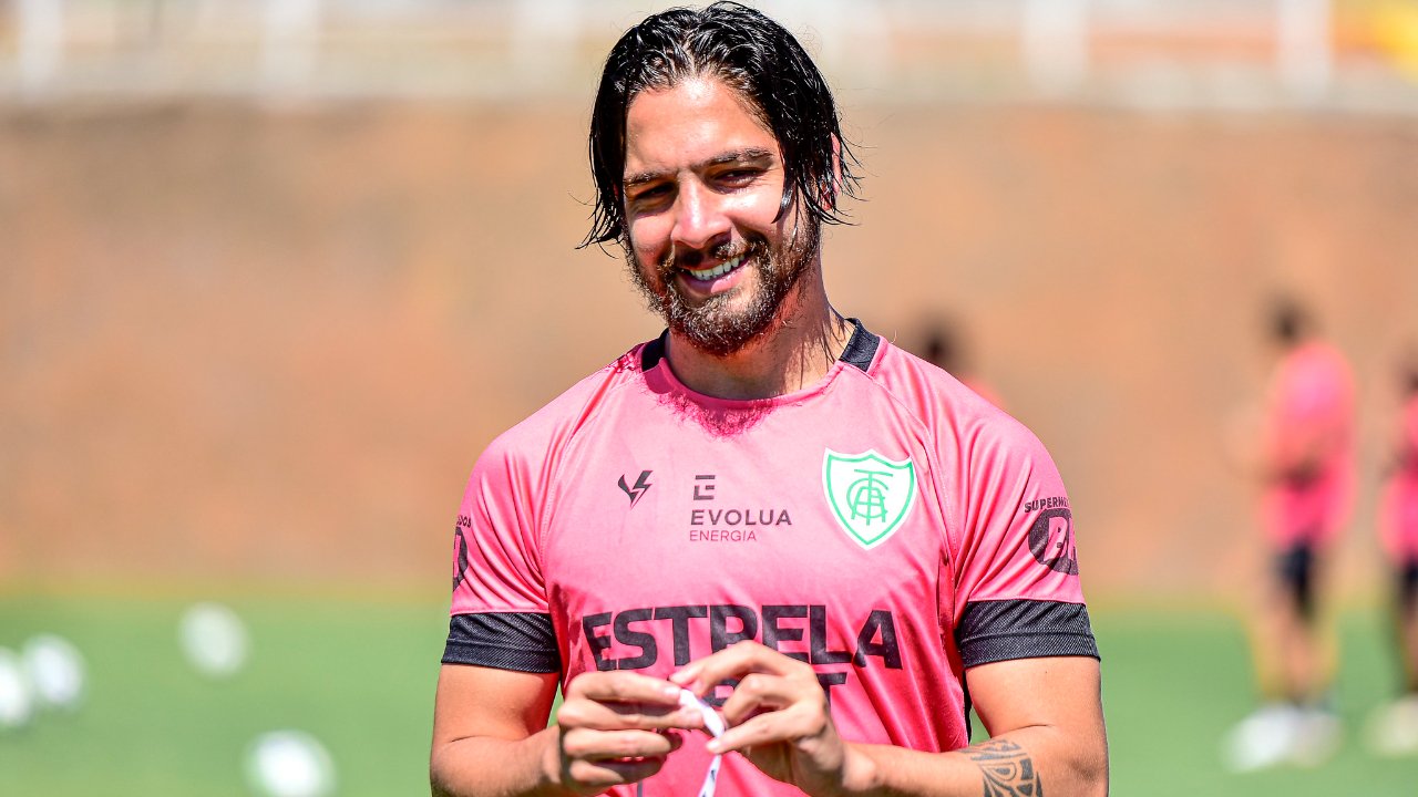 Benítez treinando (foto: Mourão Panda / América)