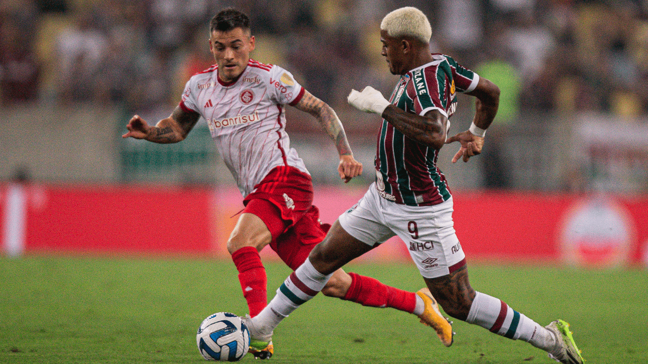 Jogadores de Internacional e Fluminense (foto: Marcelo Gonçalves/Fluminense FC)