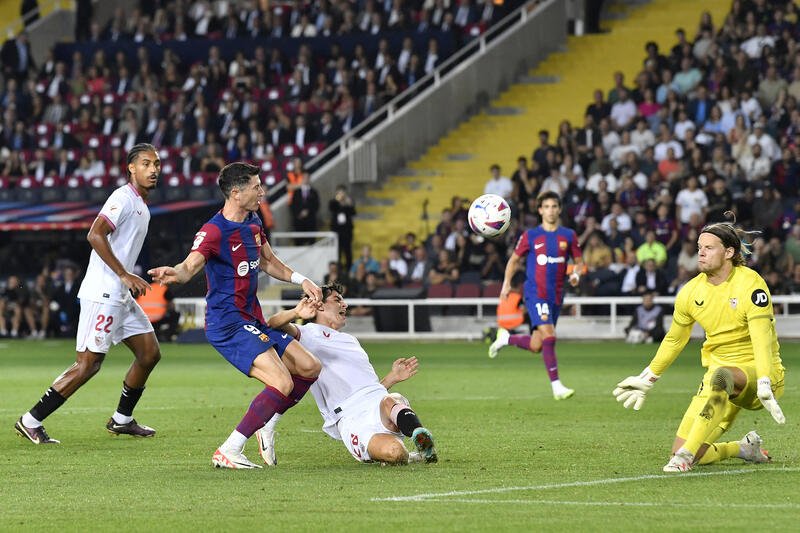 Barcelona tenta o bicampeonato consecutivo do Campeonato Espanhol (foto: Pau Barrena/AFP)