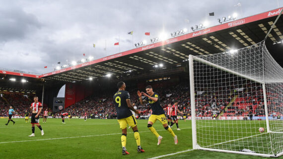 Newcastle passeou sobre o Sheffield United em goleada por 8 a 0 (foto: George Wood/Getty Images)