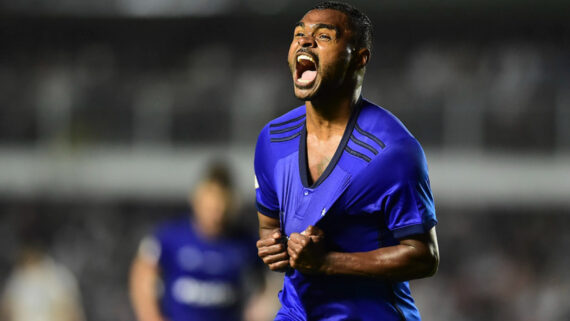 Nikão comemora gol pelo Cruzeiro (foto: Staff Images/Cruzeiro)