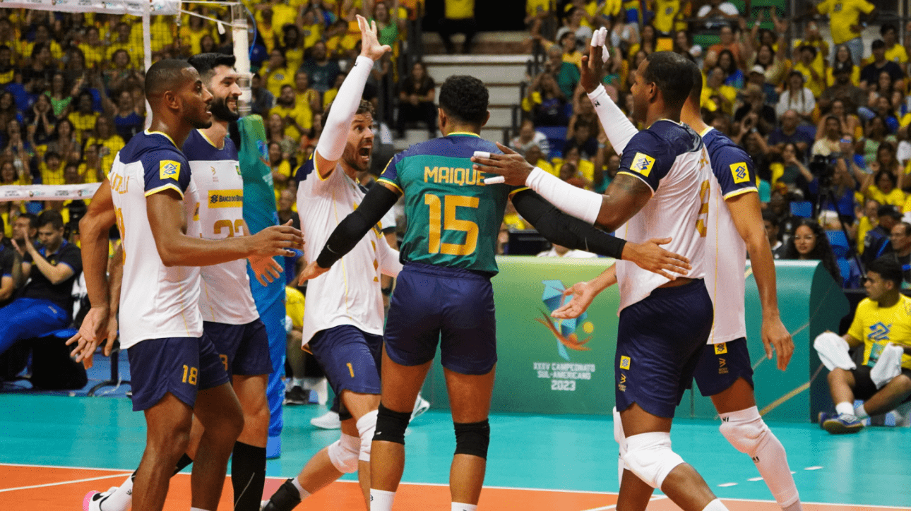 Jogadores de vôlei da Seleção Brasileira (foto: Mauricio Val/FVImagem/CBV)