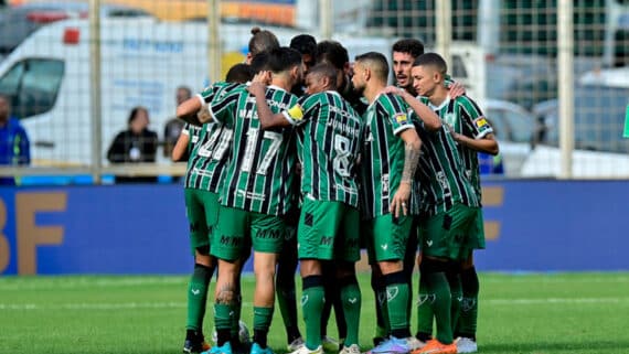 Santos x São Paulo: onde assistir ao vivo, horário e escalações do jogo  pelo Brasileirão