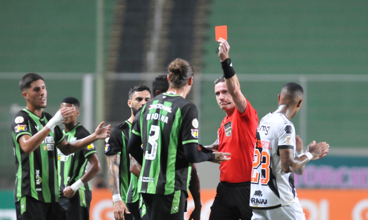 América em jogo pelo Brasileiro (foto: Alexandre Guzanshe/EM/D.A Press)
