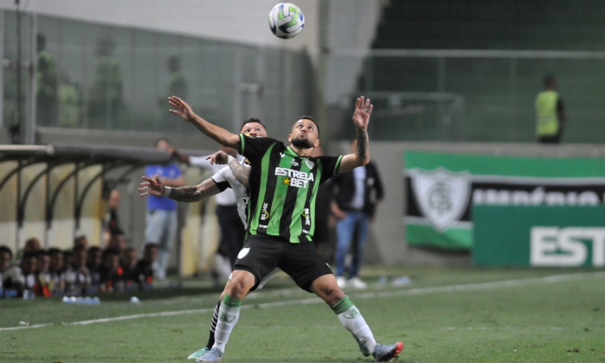 América em jogo pelo Brasileiro (foto: Alexandre Guzanshe/EM/D.A Press)
