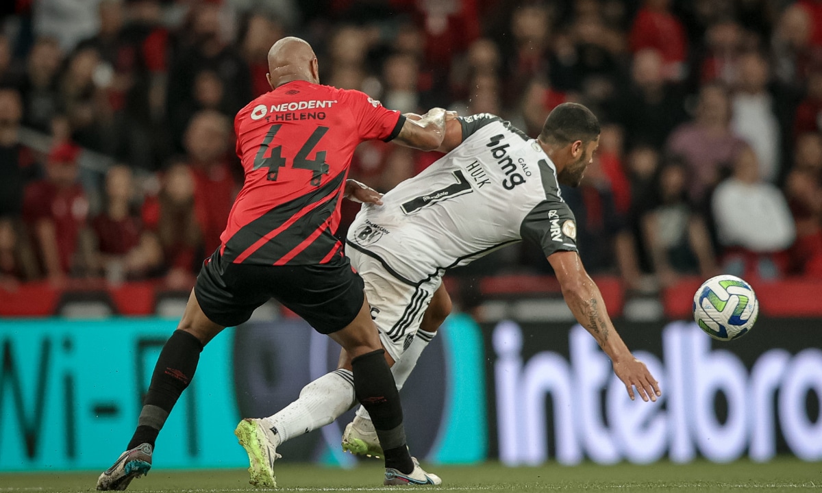 Análise: empate do Atlético em Curitiba teve dois tempos distintos dos  mineiros