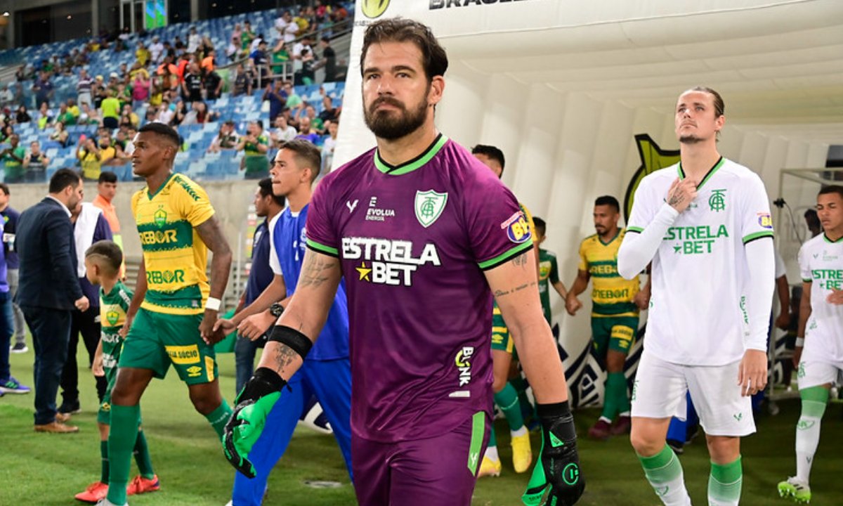 Cavichioli, do América, em jogo pelo Brasileiro (foto: Mourão Panda/América)