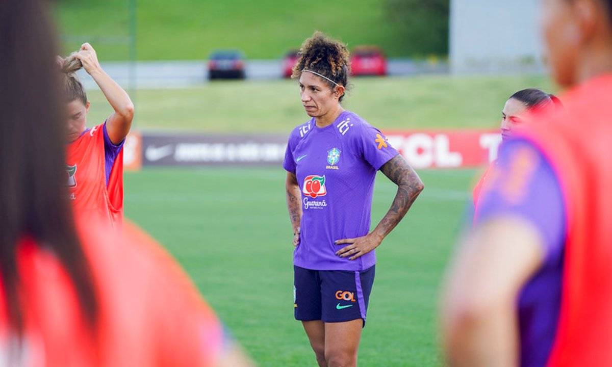 Cristiane em treino da Seleção Brasileira (foto: Divulgação/CBF)