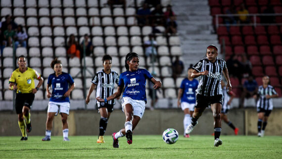 Atlético e Cruzeiro no Campeonato Brasileiro Feminino (foto: Gustavo Martins)