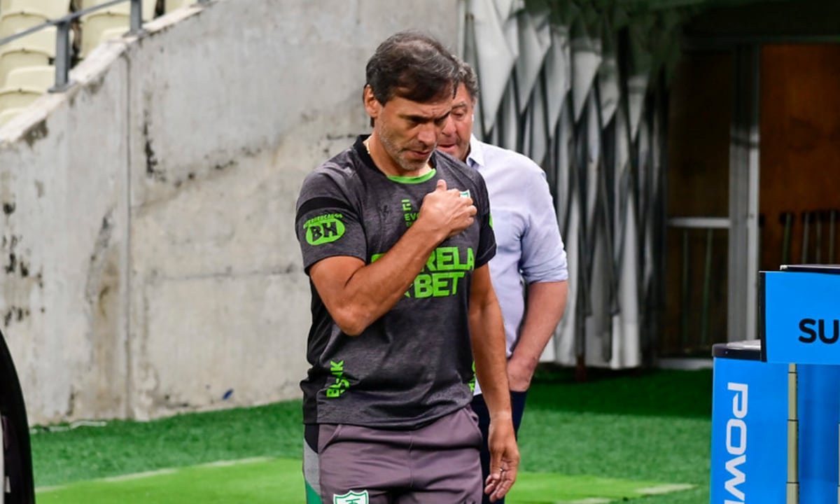 Fabián Bustos em jogo contra o Fortaleza, pela Sul-Americana (foto: Mourão Panda/América)