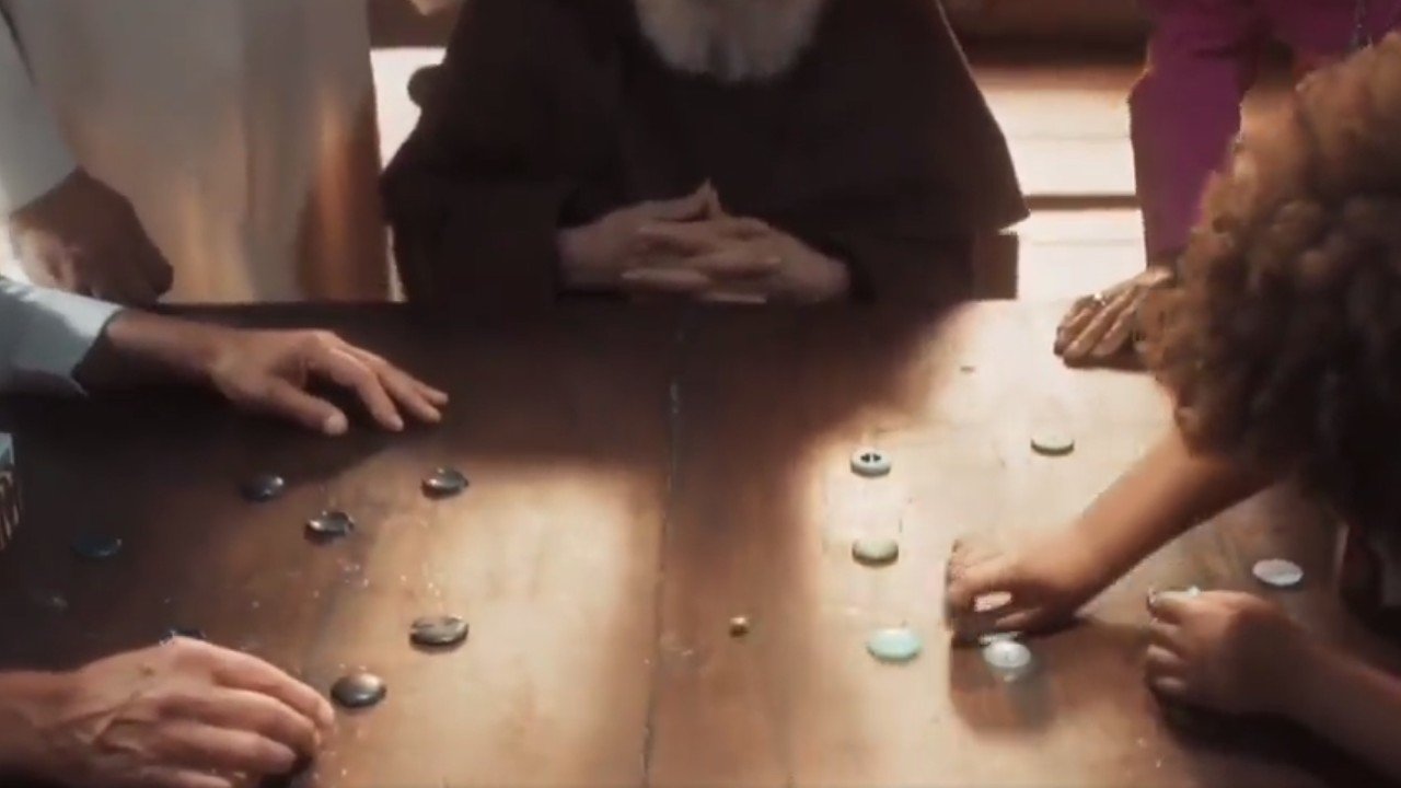 Atlético e Cruzeiro se enfrentaram no futebol de botão na novela Amor Imperfeito (foto: Reprodução/Globo)