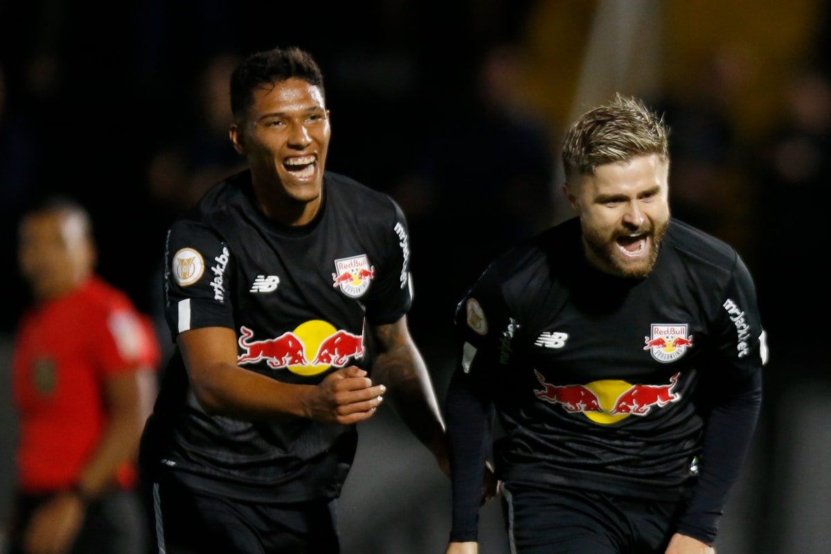 Jogadores do América comemorando (foto: Ari Ferreira/Red Bull Bragantino)