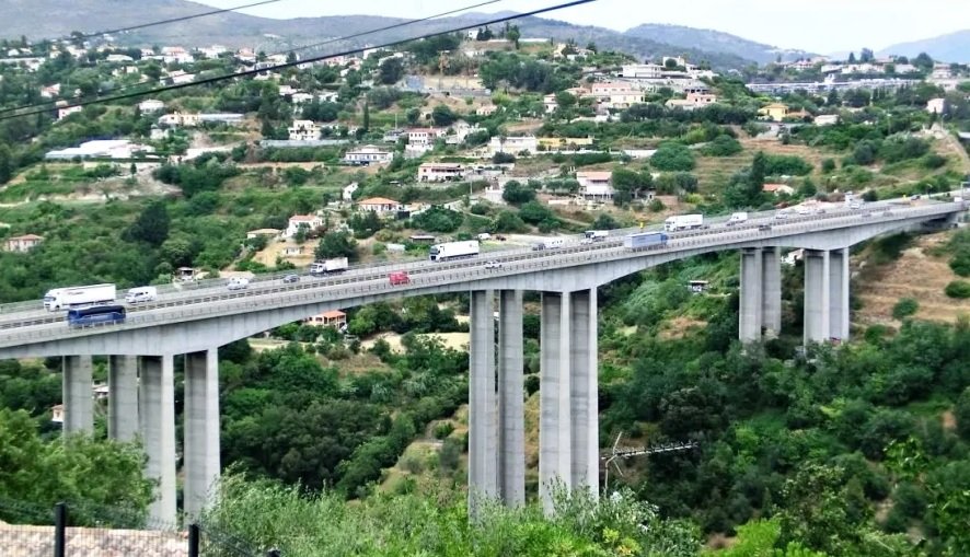 Viaduto em Nice (foto: Reprodução)