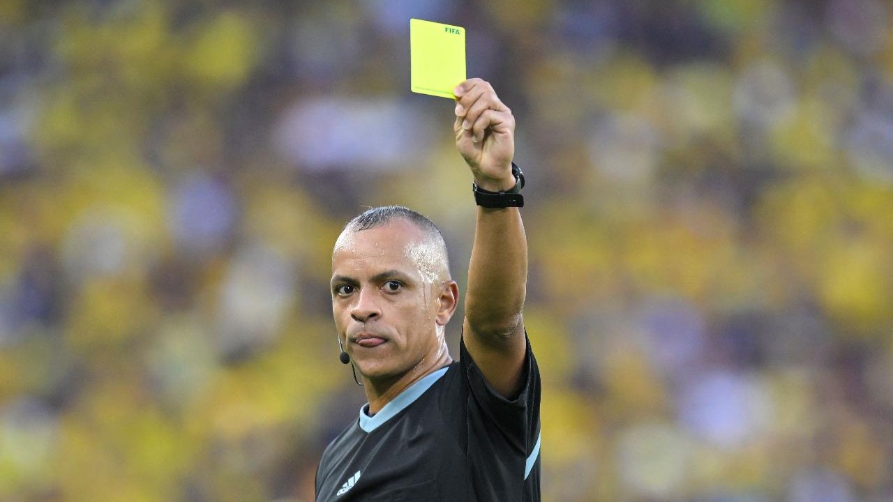 Wilton Pereira Sampaio, árbitro que apitou a partida entre Corinthians e Grêmio (foto: RODRIGO BUENDIA/AFP)