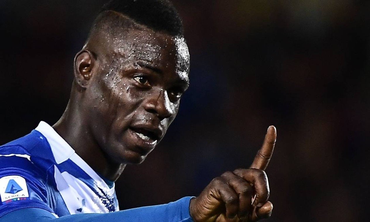 Balotelli, jogador do Adana Demirspor (foto: Marco Bertorello/AFP)