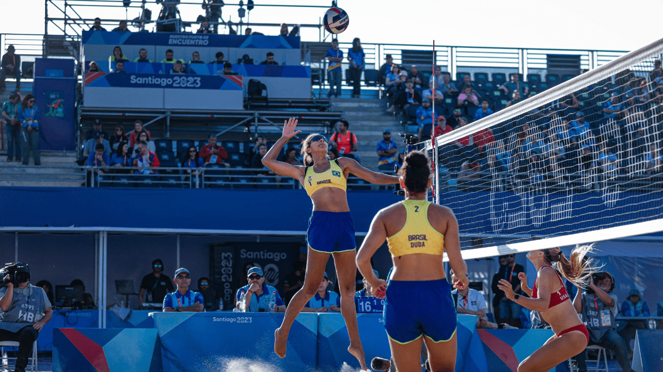 Pan 2023: Brasil vence o Canadá e é ouro no vôlei de praia feminino