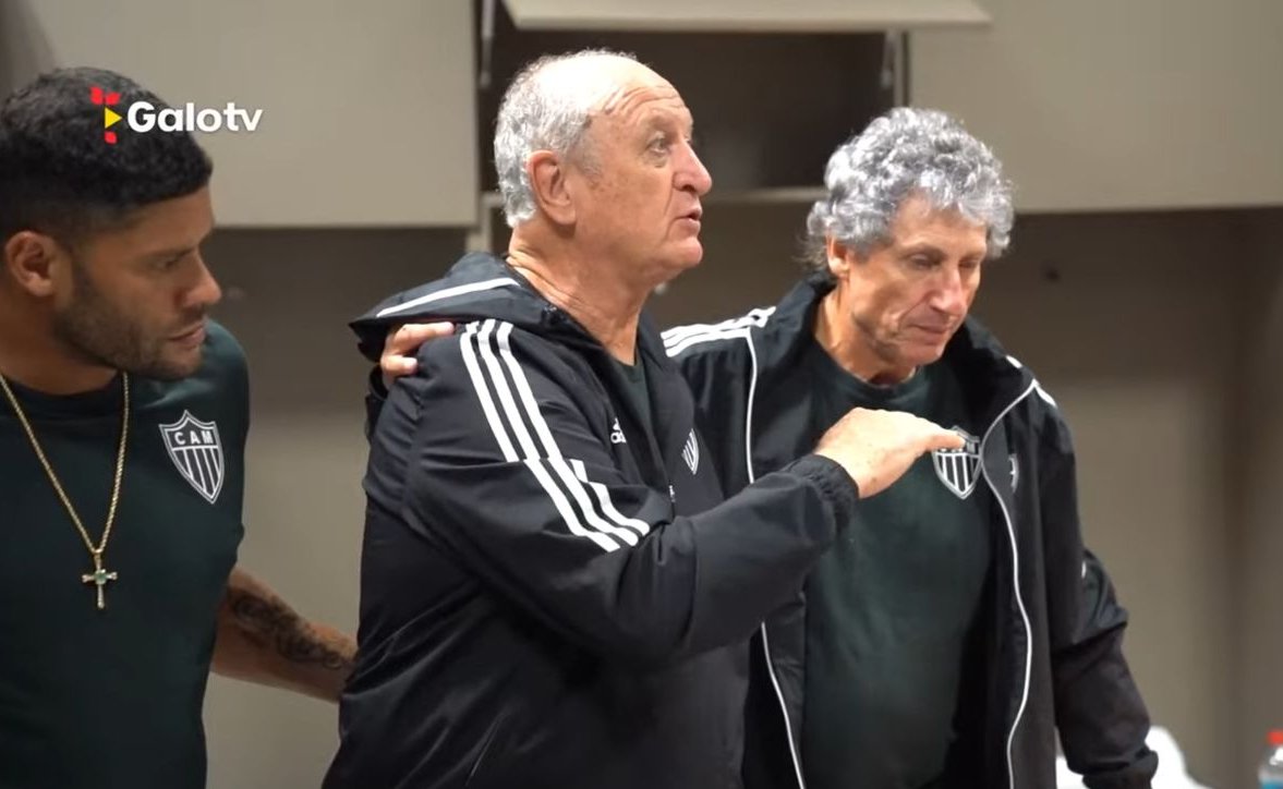 Felipão, técnico do Atlético, durante discurso após vitória sobre o Internacional (foto: Reprodução/GaloTV)
