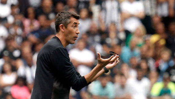Bruno Lage em treinamento aberto do Botafogo (foto: Vitor Silva/Botafogo)