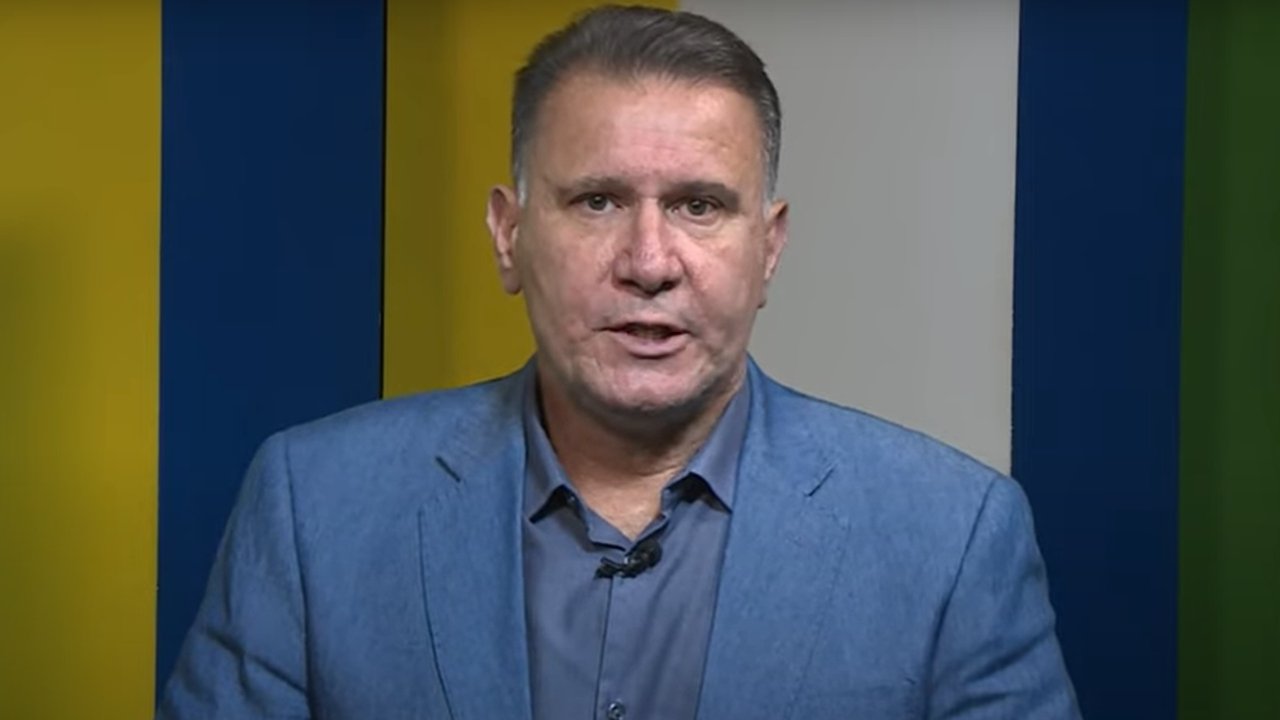 Seneme em Papo de Arbitragem no YouTube (foto: Reprodução YouTube)