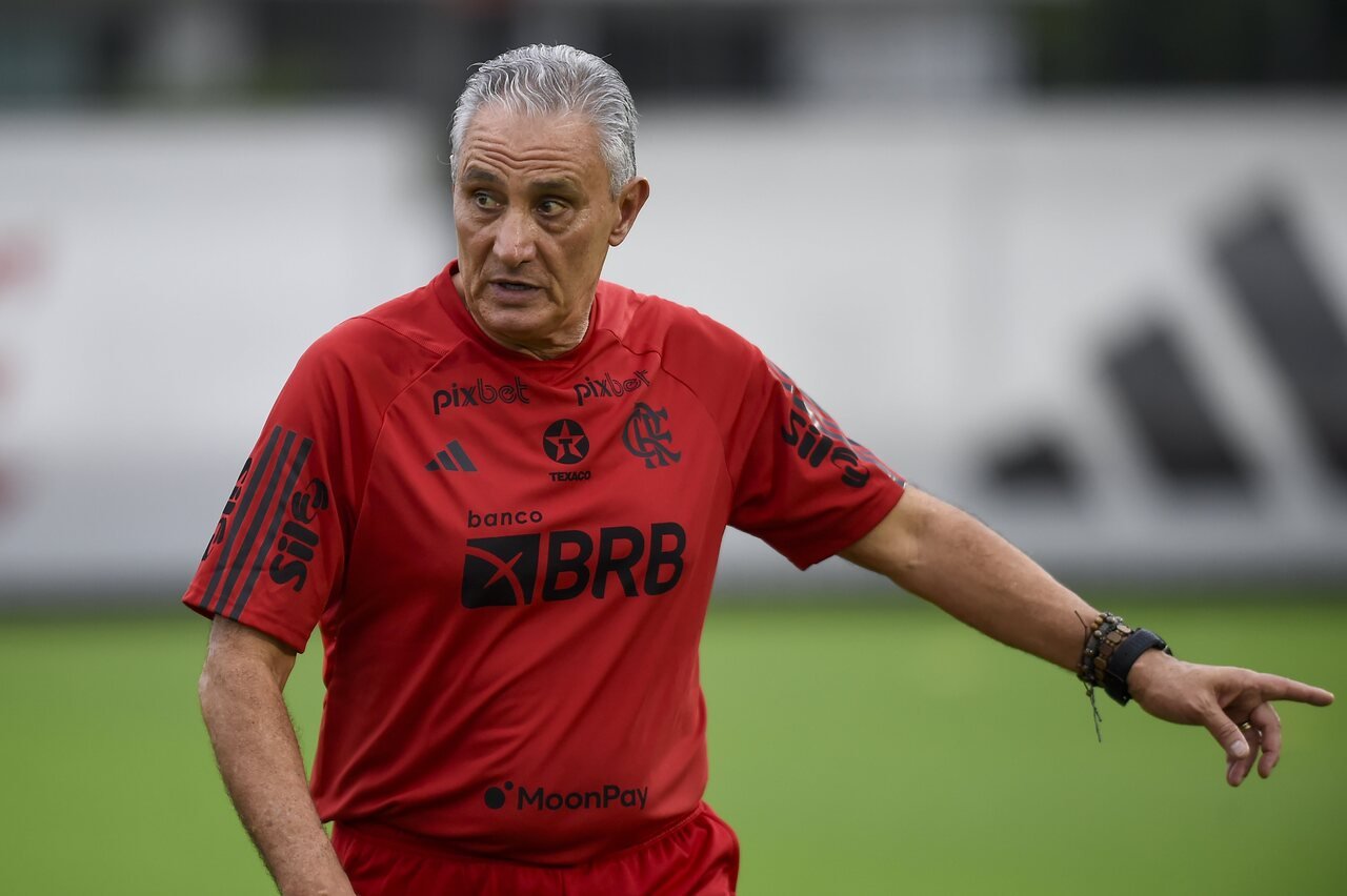 Tite treinando o Flamengo (foto: Marcelo Cortes/CR Flamengo)