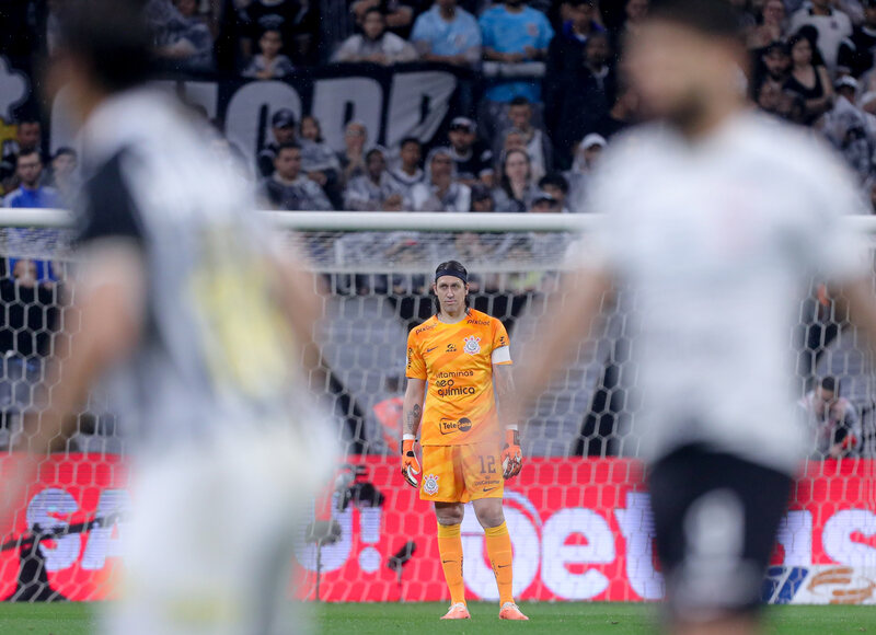 Vasco vai até a CBF para cobrar explicações sobre a arbitragem do jogo  contra o Santos - Lance!