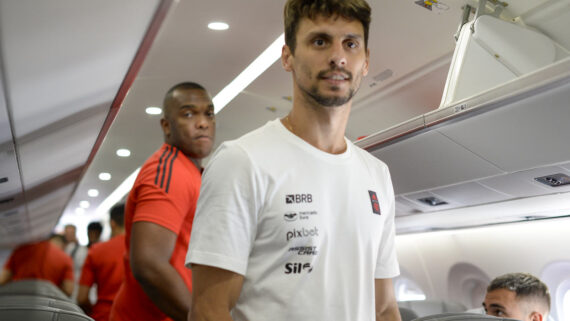 Rodrigo Caio, ex-Fla (foto: Marcelo Cortes / Flamengo)