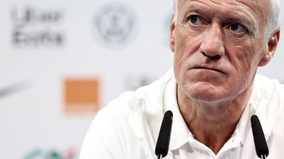 Didier Deschamps durante entrevista coletiva nesta Data Fifa de outubro - Foto: Franck Fife/Getty Images (foto: Franck Fife/Getty Images)