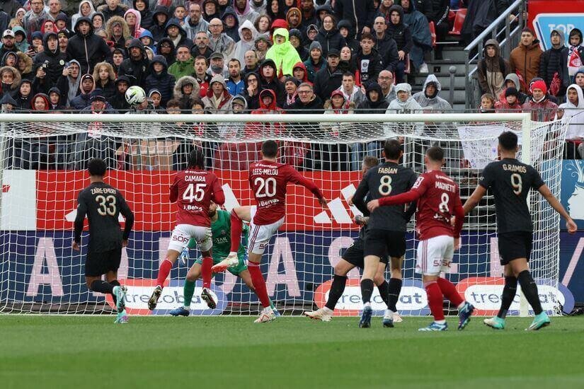 Gol do PSG (foto: Fred Tanneau/AFP)