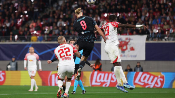 Haaland passou em branco em vitória do City (foto: Maja Hitij/Getty Images)