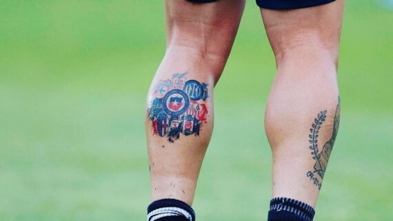 Tatuagens de Gary Medel (foto: Divulgação/FFC)