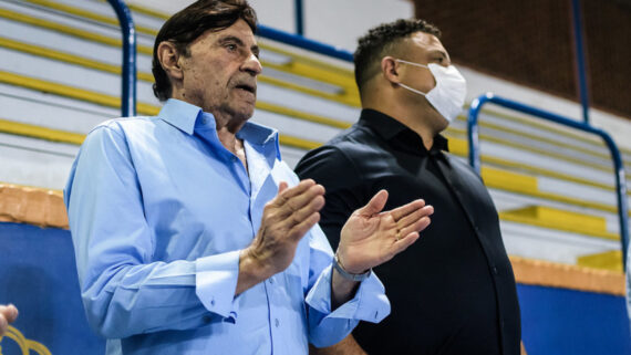 Lidson (à esquerda) e Ronaldo (à direita) (foto: Gustavo Aleixo/Cruzeiro)