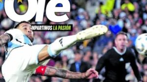 Otamendi foi comparado ao craque Lionel Messi por jornal argentino - Crédito: 
