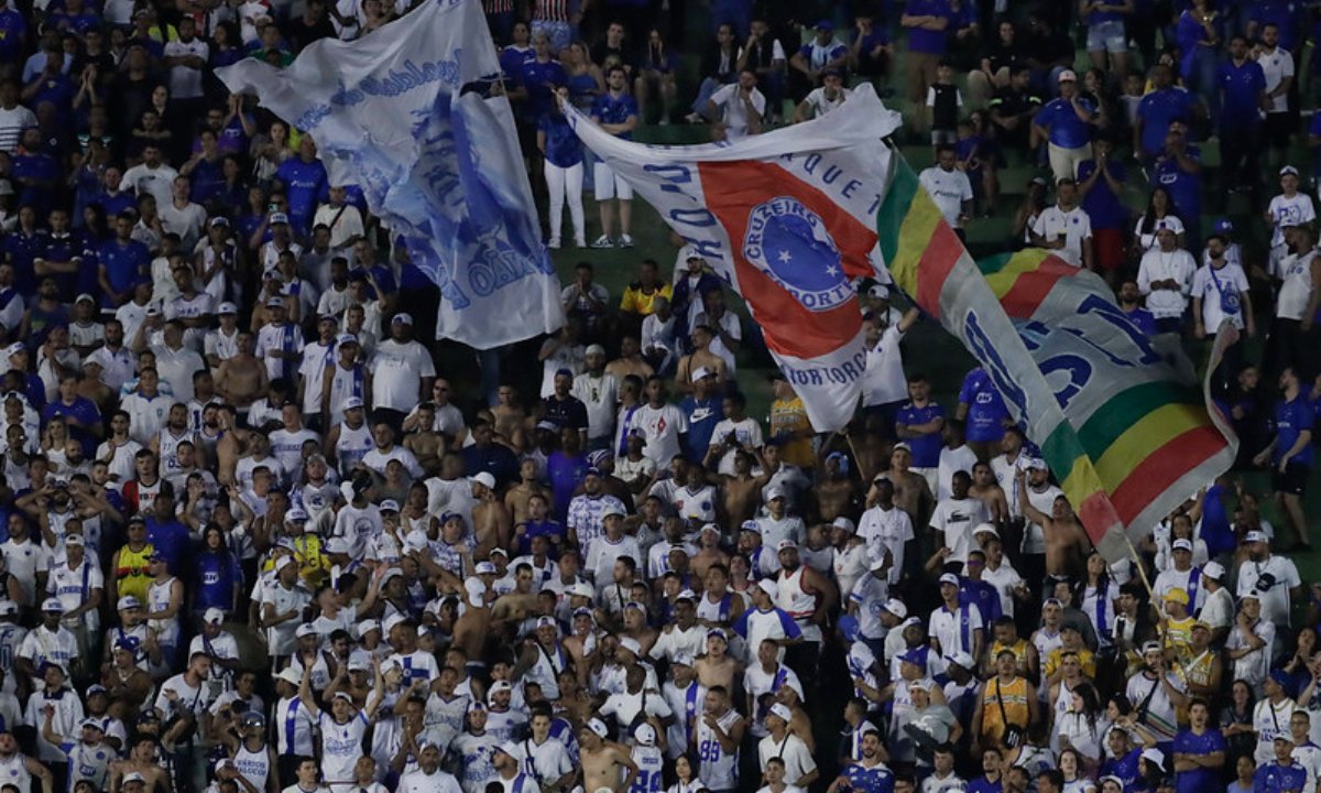 Torcida do Cruzeiro no Parque do Sabiá, em Uberlândia (foto: Staff Images/Cruzeiro)