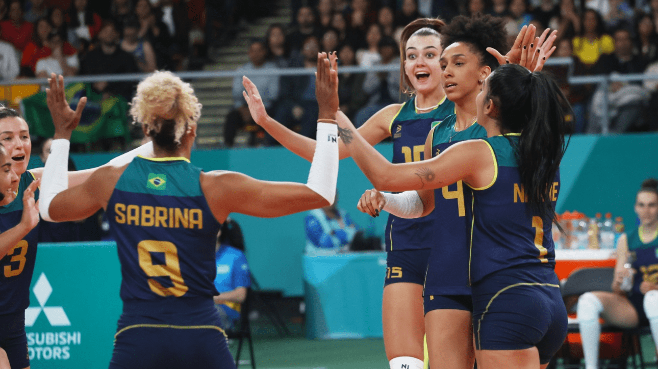 Brasil vence o México no tie-break e está na final do vôlei feminino