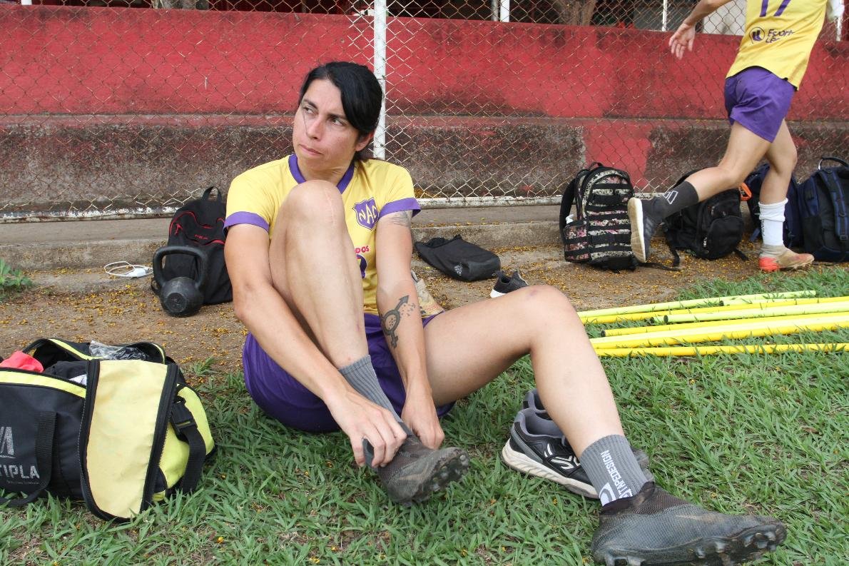 Nicole Rose, jogadora do Nacional VRB - (foto: Edesio Ferreira/EM/D.A Press)