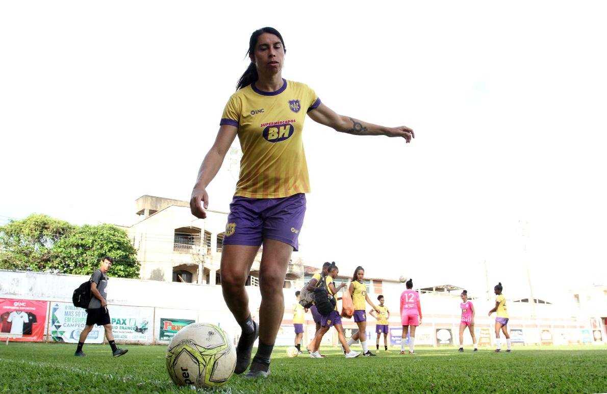 Nicole Rose, jogadora do Nacional VRB - (foto: Edesio Ferreira/EM/D.A Press)