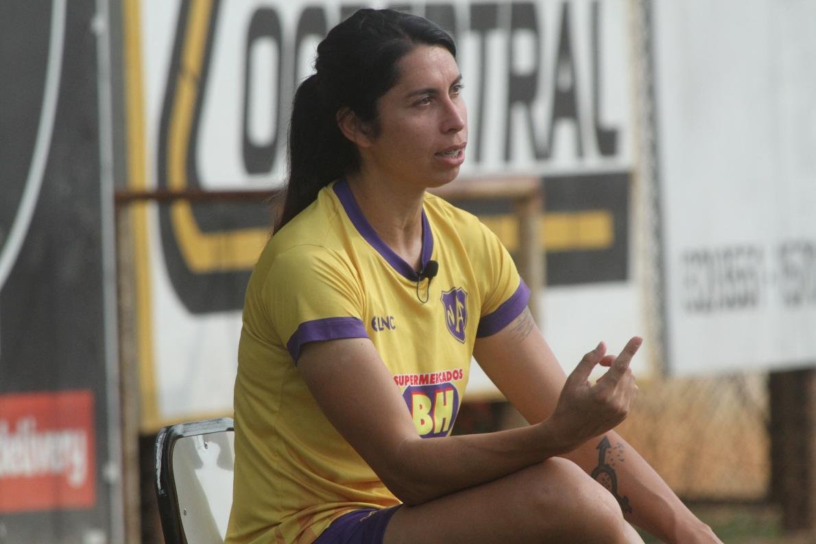 Nicole Rose, jogadora do Nacional VRB