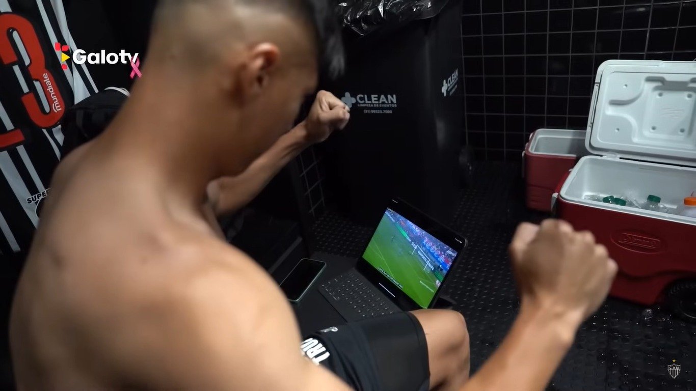 Equatoriano Alan Franco, do Galo, vibra com título da LDU na Sul-Americana (foto: Reprodução/GaloTV)