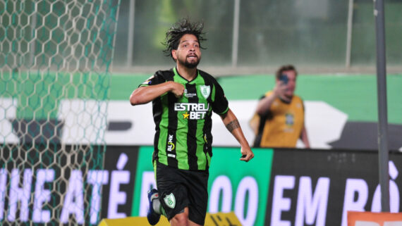 Benítez foi autor do gol do América em jogo contra o Botafogo no Brasileiro (foto: Alexdandre Guzanshe/EM/D.A Press)