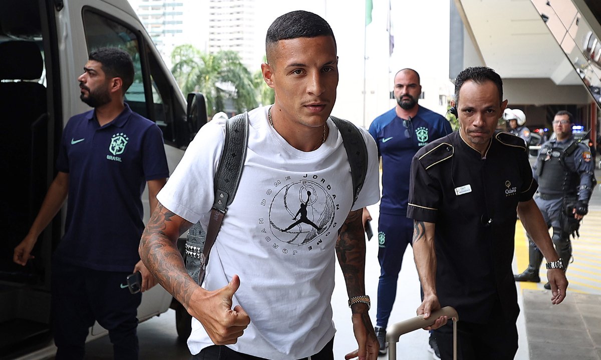 Arana se apresenta à Seleção Brasileira (foto: Vitor Silva/CBF)