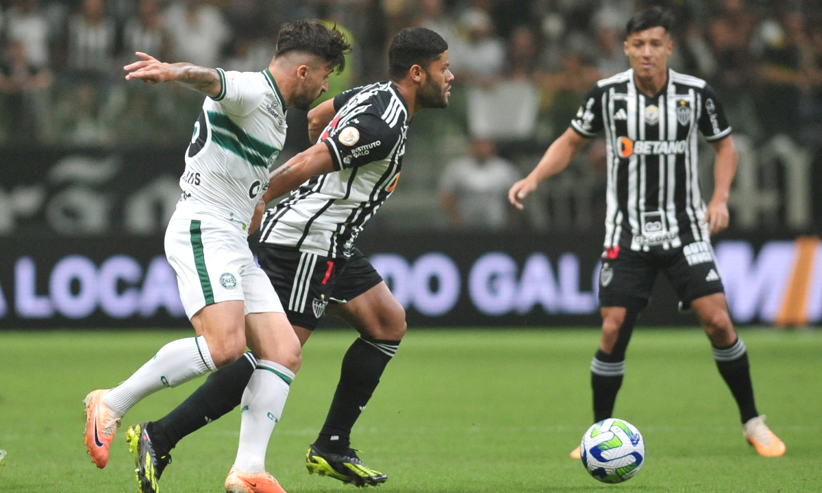 Corinthians sai na frente, mas leva empate de Atlético-MG e cai