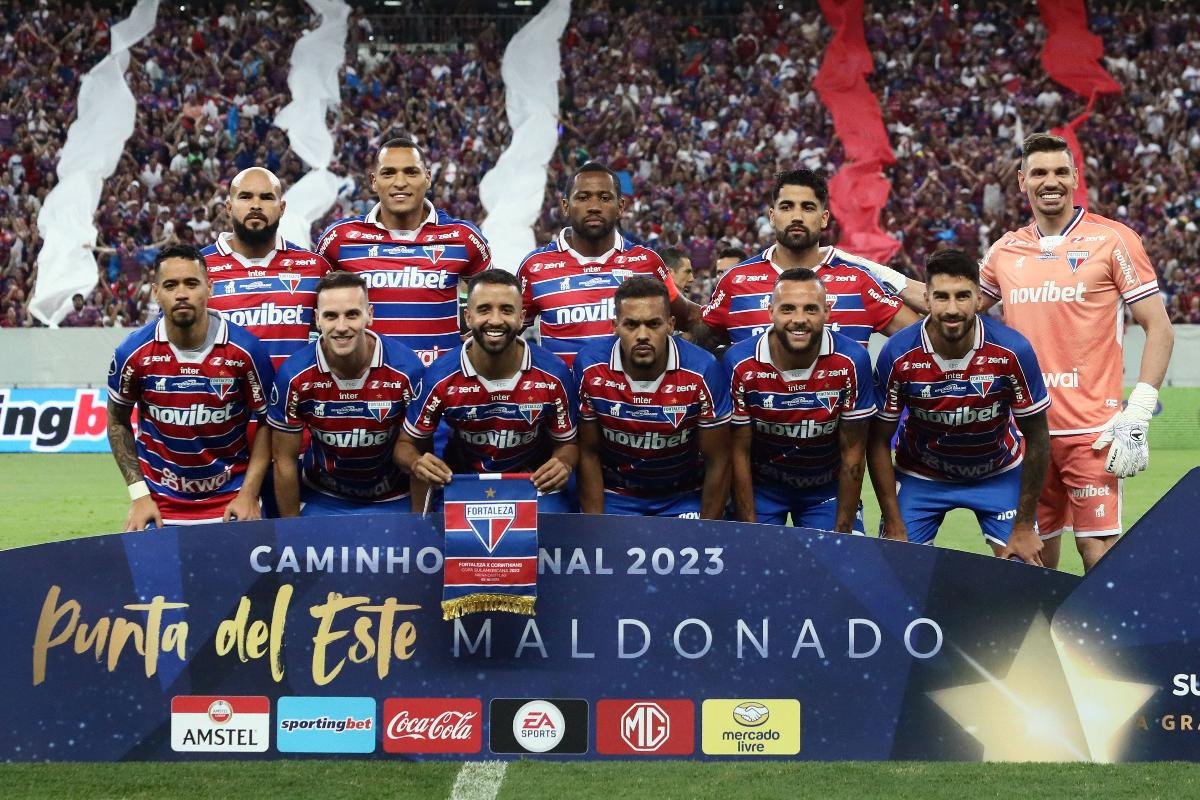 Elenco do Fortaleza na Copa Sul-Americana (foto: JL ROSA)