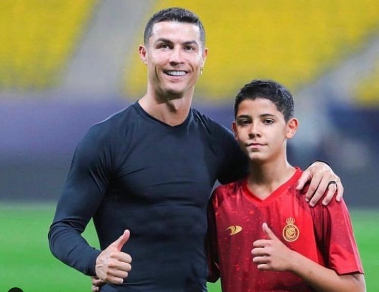 Cristiano Ronaldo e o filho Cristiano Ronaldo Júnior (foto: Reprodução)