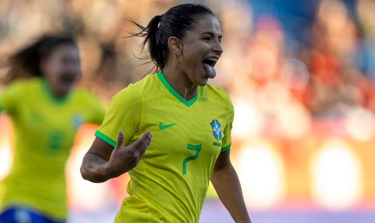 Debinha, jogadora (foto: Leandro Lopes/CBF)