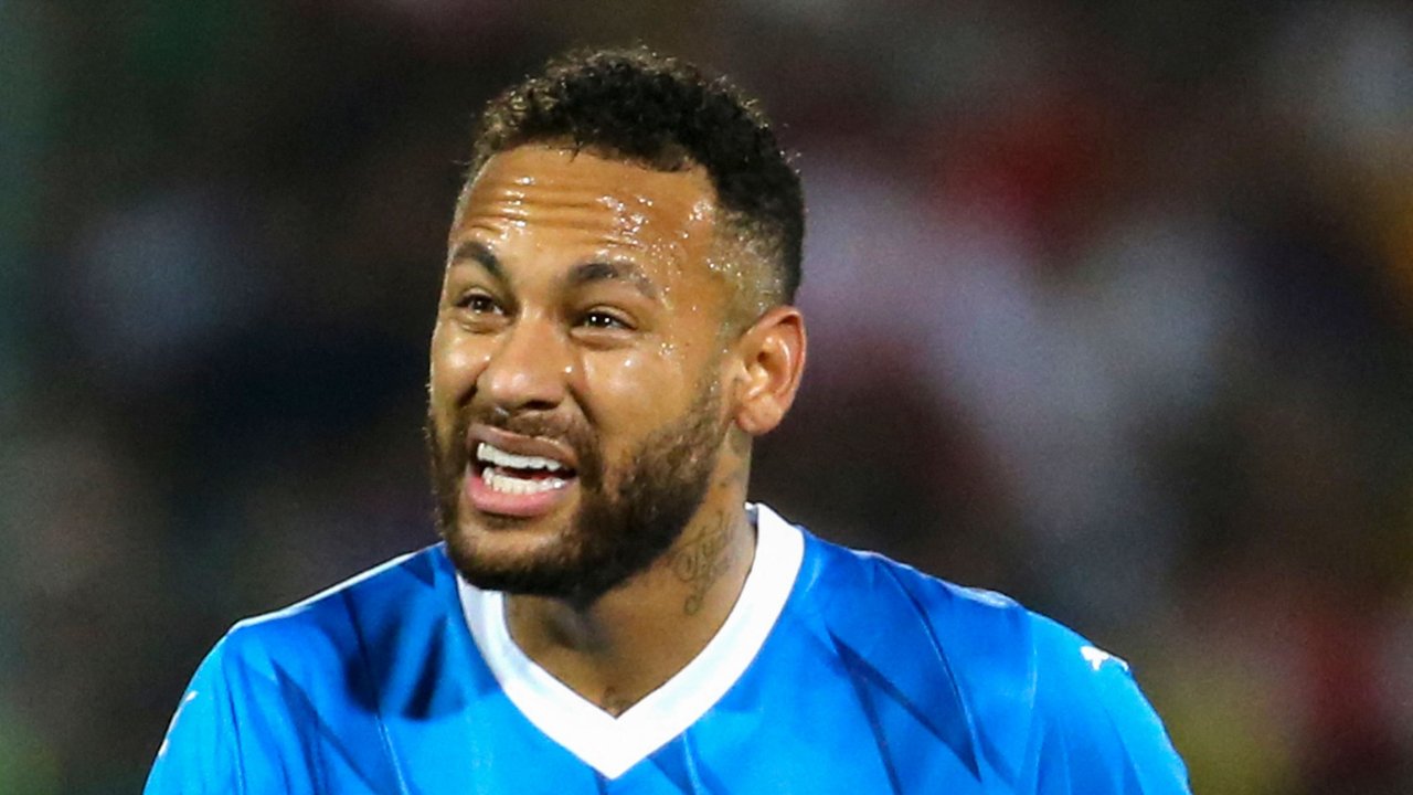 Justiça tomou decisão sobre multa milionária imposta a Neymar (foto: ATTA KENARE/AFP)