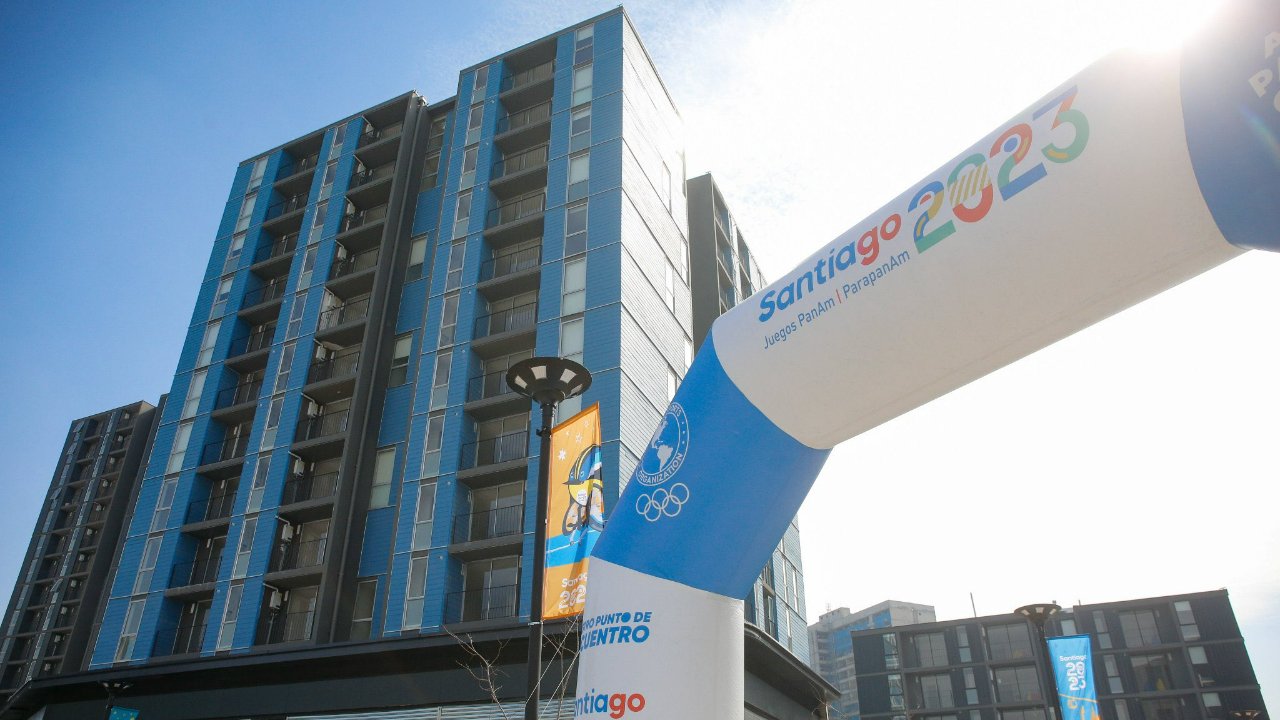 Prédios da vila Pan-Americana sofrem com infiltrações (foto: Reprodução/Redes Sociais)