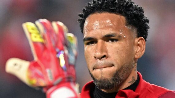 Pedro Gallese, goleiro do Peru (foto: CRIS BOURONCLE / AFP)