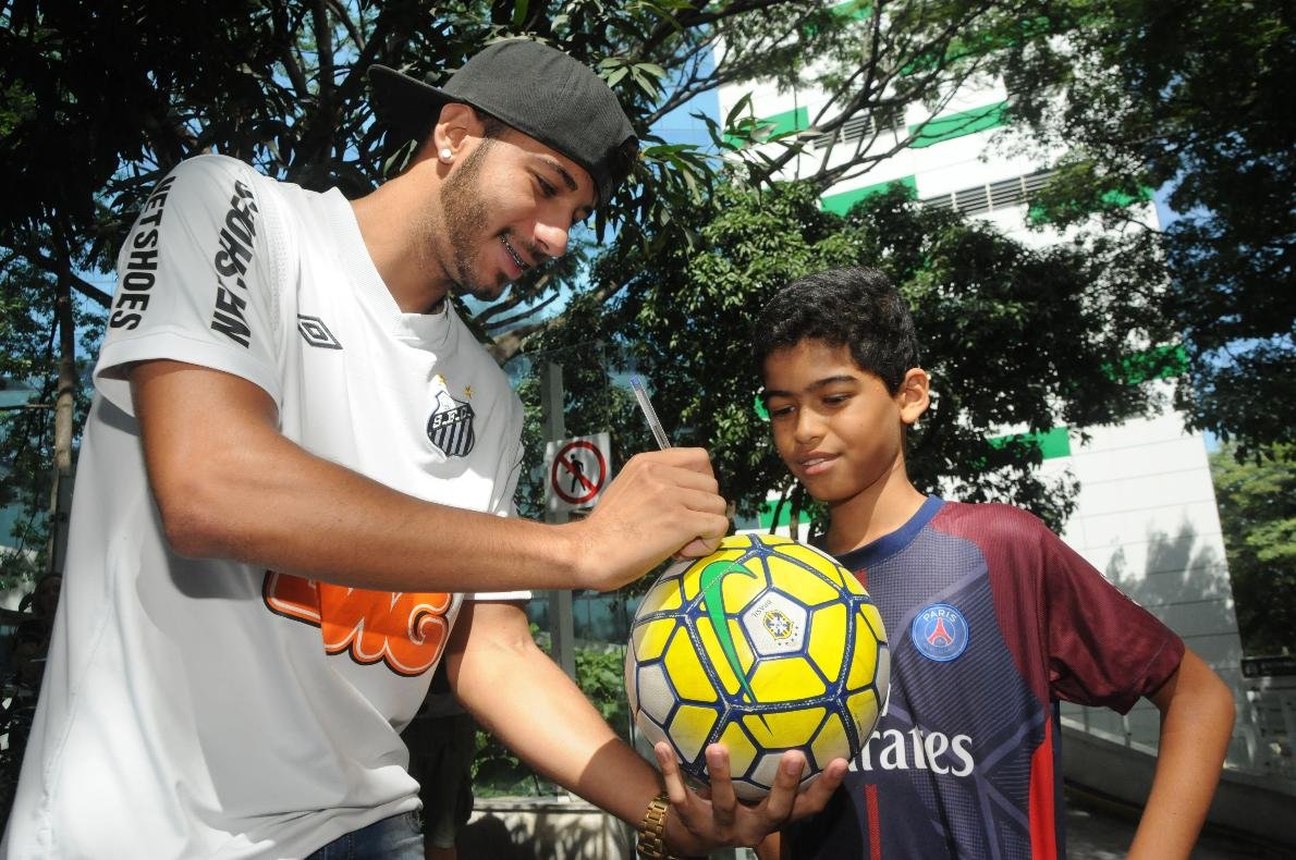Sósia de neymar (foto: Marcos Vieira/EM/D.A Press - 4/3/2018)