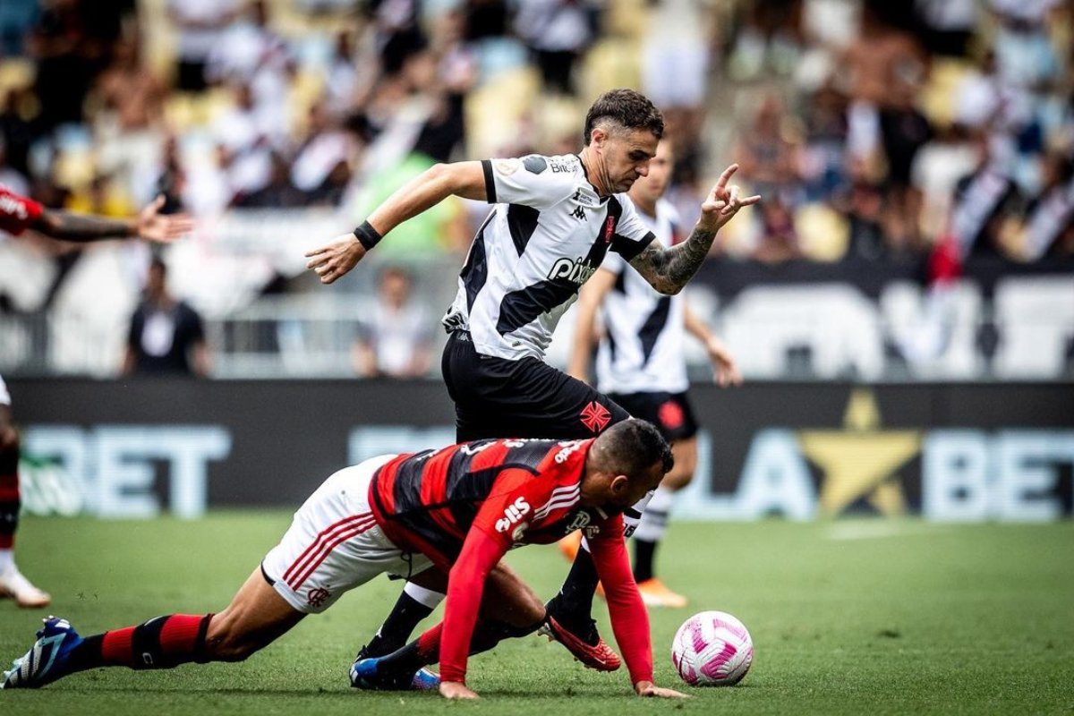 Lance do jogo entre Flamengo e Vasco (foto: Reprodução / Instagram)