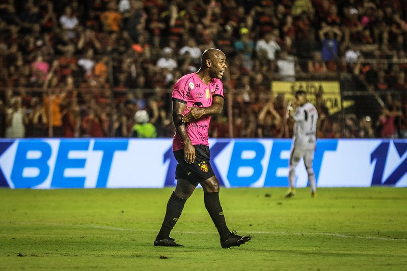 Vagner Love tem 11 gols pelo Sport na Série B 2023 (foto: Rafael Bandeira/SCR)